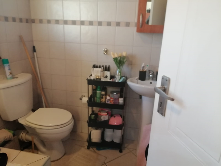 1 Bedroom Property for Sale in Rustenburg Central North West